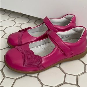 Girls L’Amour Pink Dress shoes with Heart detail